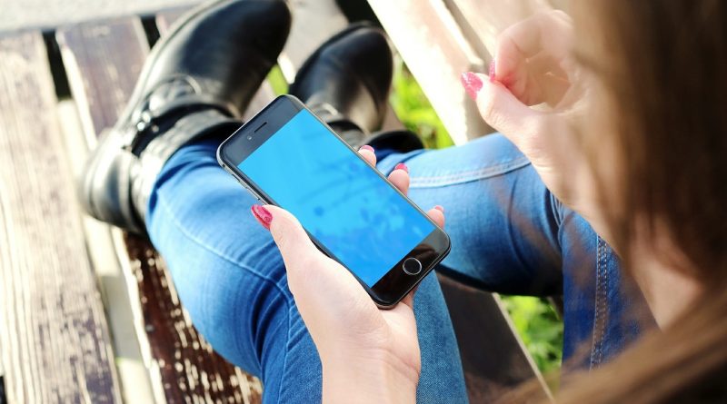 Teens use apps to keep secrets?